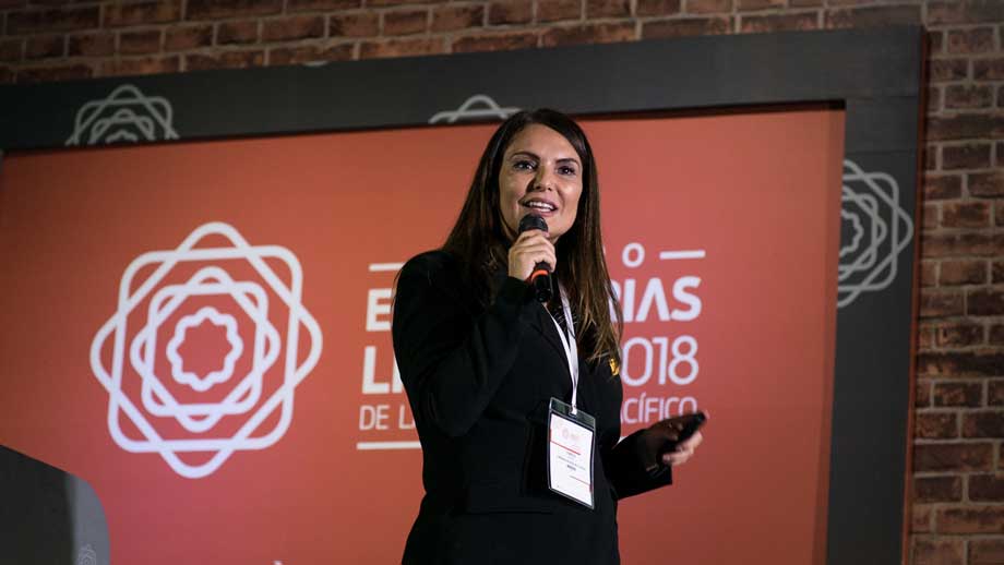 Fabiola Olate, presidenta de la Comunidad Mujeres Influyentes y líder del panel Mujeres Influyentes de Chile