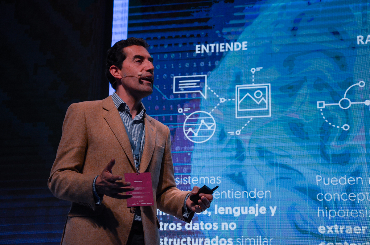 Hernán Murcia, director de consultoría para multi-industria cognitiva de IBM Watson