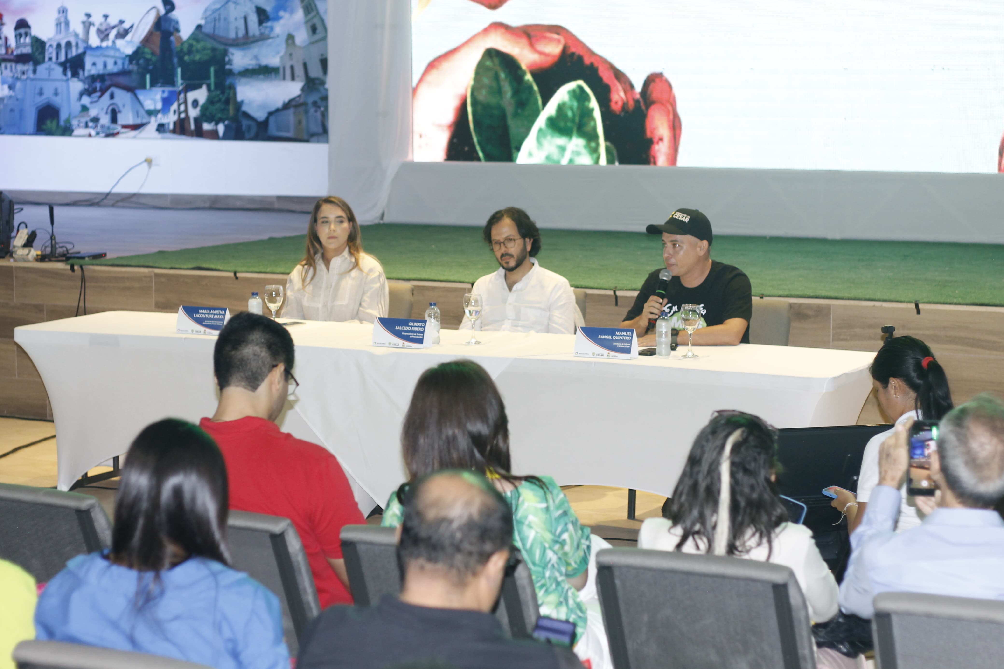 Rueda de prensa en Valledupar anunciando la noticia