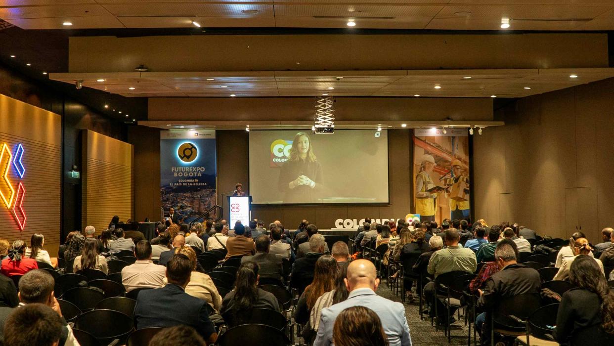 Presentación de ColombiaCo en Futurexpo Bogotá 