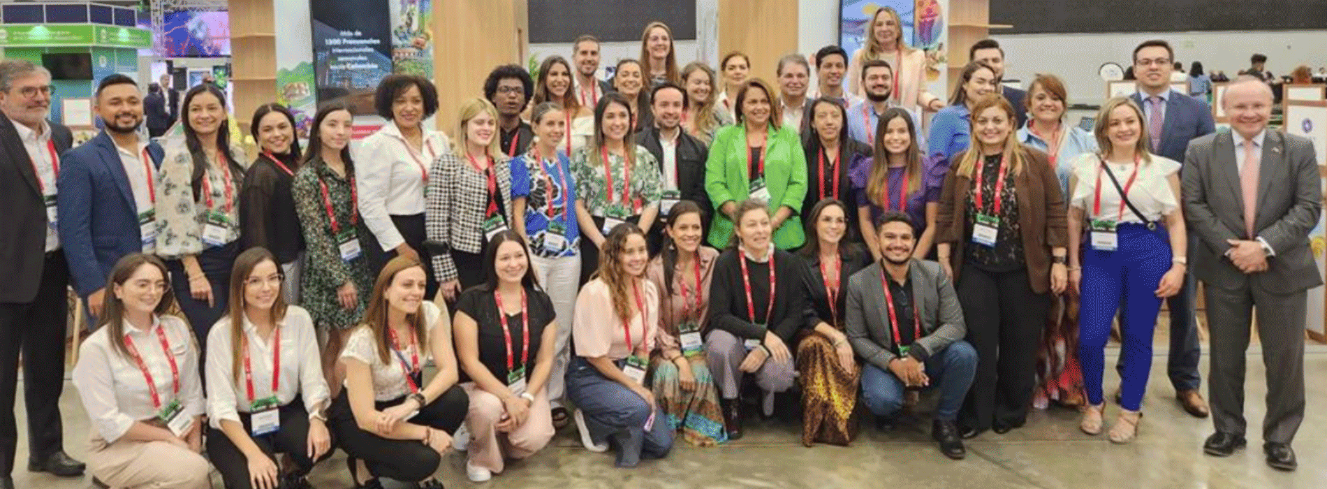 Fotografía de equipo ProColombia y el Greater Bogotá en Fiexpo