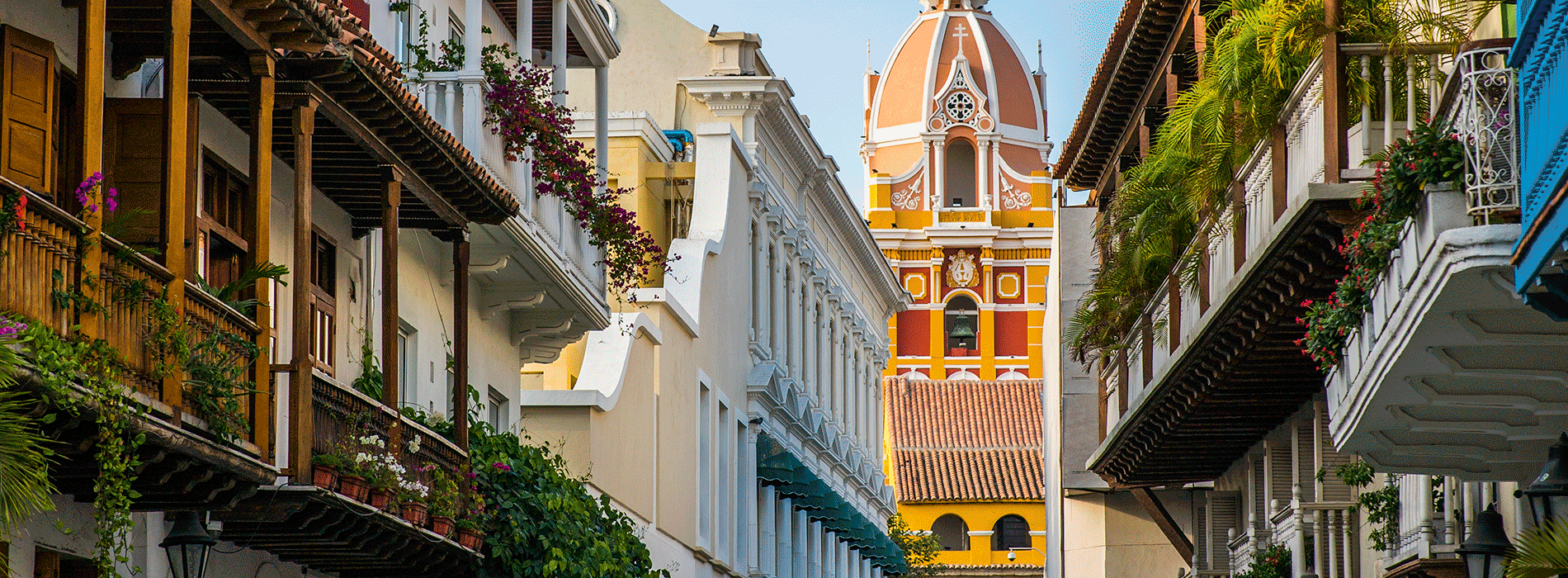 Iglesia de Colombia en ciudad colonial 