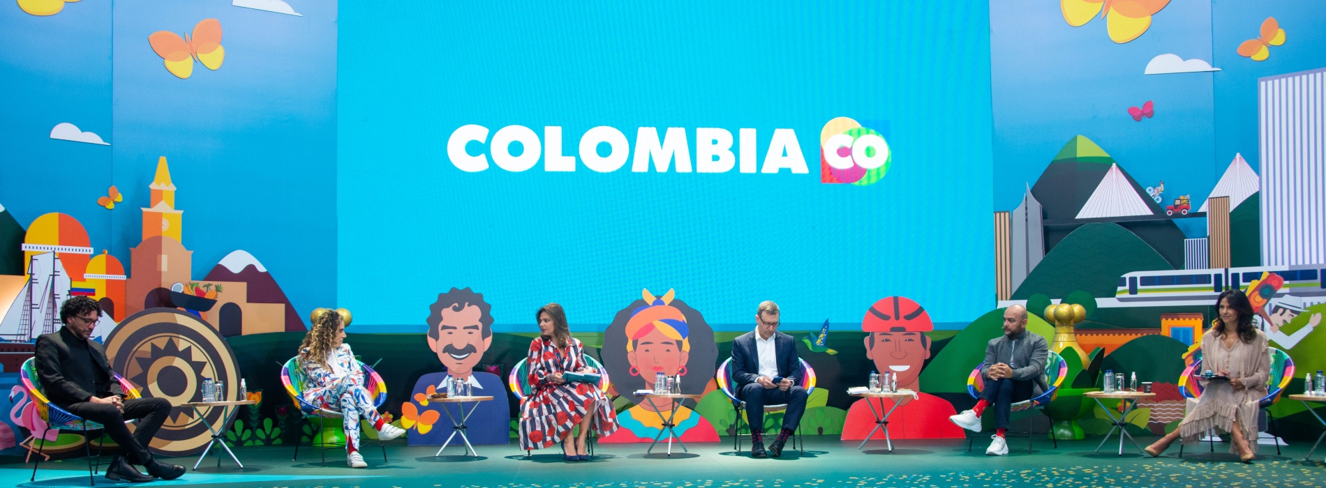 Conferencia de Colombia Co con invitados famosos 