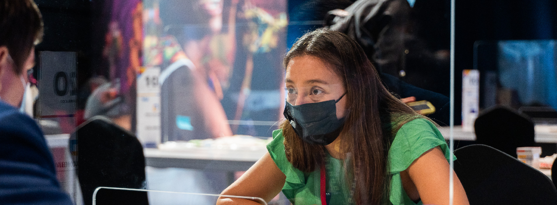 Mujer en evento de  FIEXPO Latinoamérica