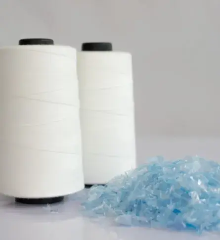 Carretes de hilo reciclado