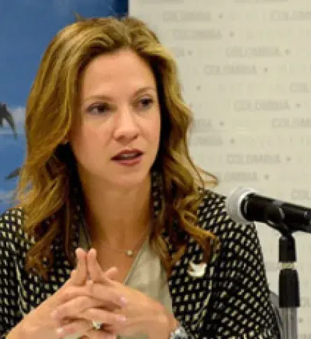 Maria claudia Lacouture - Macrorrueda 50