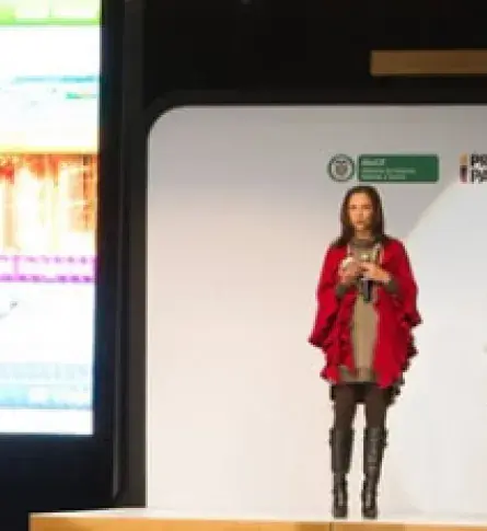 Oferta turística colombiana disponible con solo mover un dedo