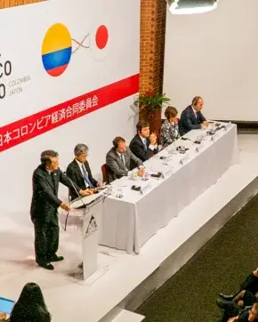 Decimo comité económico conjunto en Japón