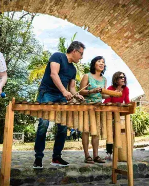 Cinco músicos Colombianos