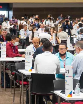 Stand de Colombia Co con Macrorrueda