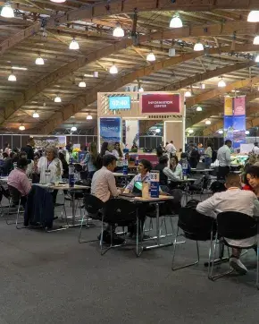 Empresarios reunidos en Colombia Travel Mart