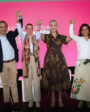 Carmen Caballero junto al alcalde de Cali y la gobernadora del Valle del Cauca