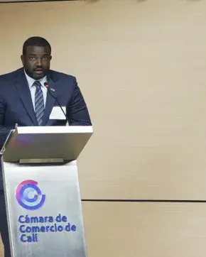 Expositor Ricardo Berrís, presidente de la Atlanta Black Chambers