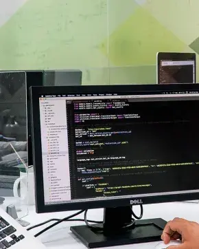 Programadores en oficina