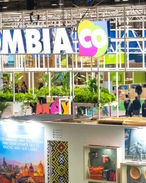 Stand de Colombia CO en feria