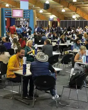 Stand de Colombia Co en Feria