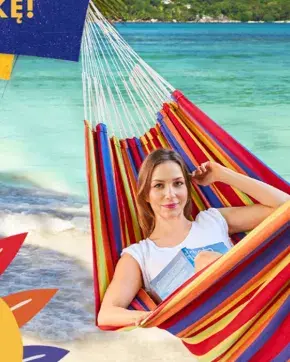 Fotografía de mujer en playa Colombiana