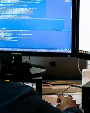 Programadores en oficina