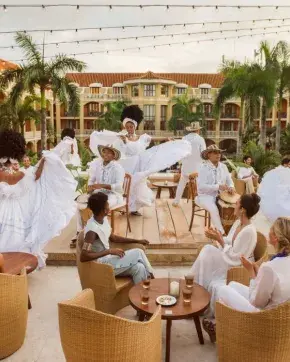 Artistas Cartageneros bailando y tocando