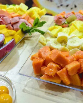 Buffet de frutas Colombianas en Europa