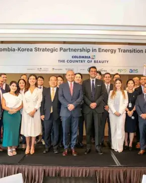 Conferencia de Colombia-Korea en favor de la transición energética.