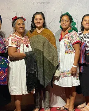 Fotografía de artesanos, productores y gremio de diseñadores