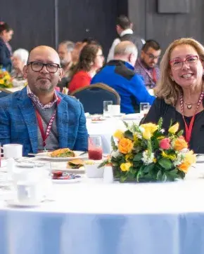 Fotografía de funcionarios de ProColombia en un evento