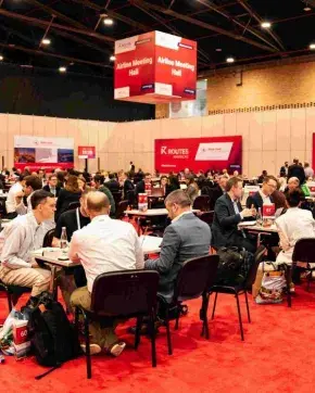 Feria Colombiana con Emirates en un stand