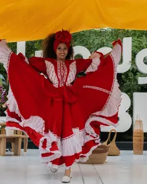 Bailarines Colombianos en Expo Dubái