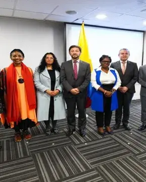 Fotografía de varios funcionarios de Ethiopian Airlines