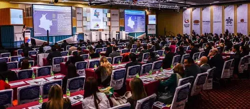 Colombia está en capacidad de duplicar su base exportadora Colombia está en capacidad de duplicar su base exportadora