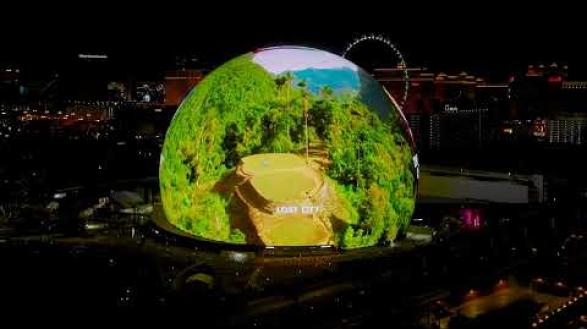 Preview image for the video "Colombia's biodiversity lands in Las Vegas 🤩".